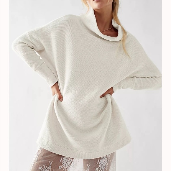 Free People Tops - Free People Ottoman Slouchy Tunic Top Cream XS. Excellent condition!